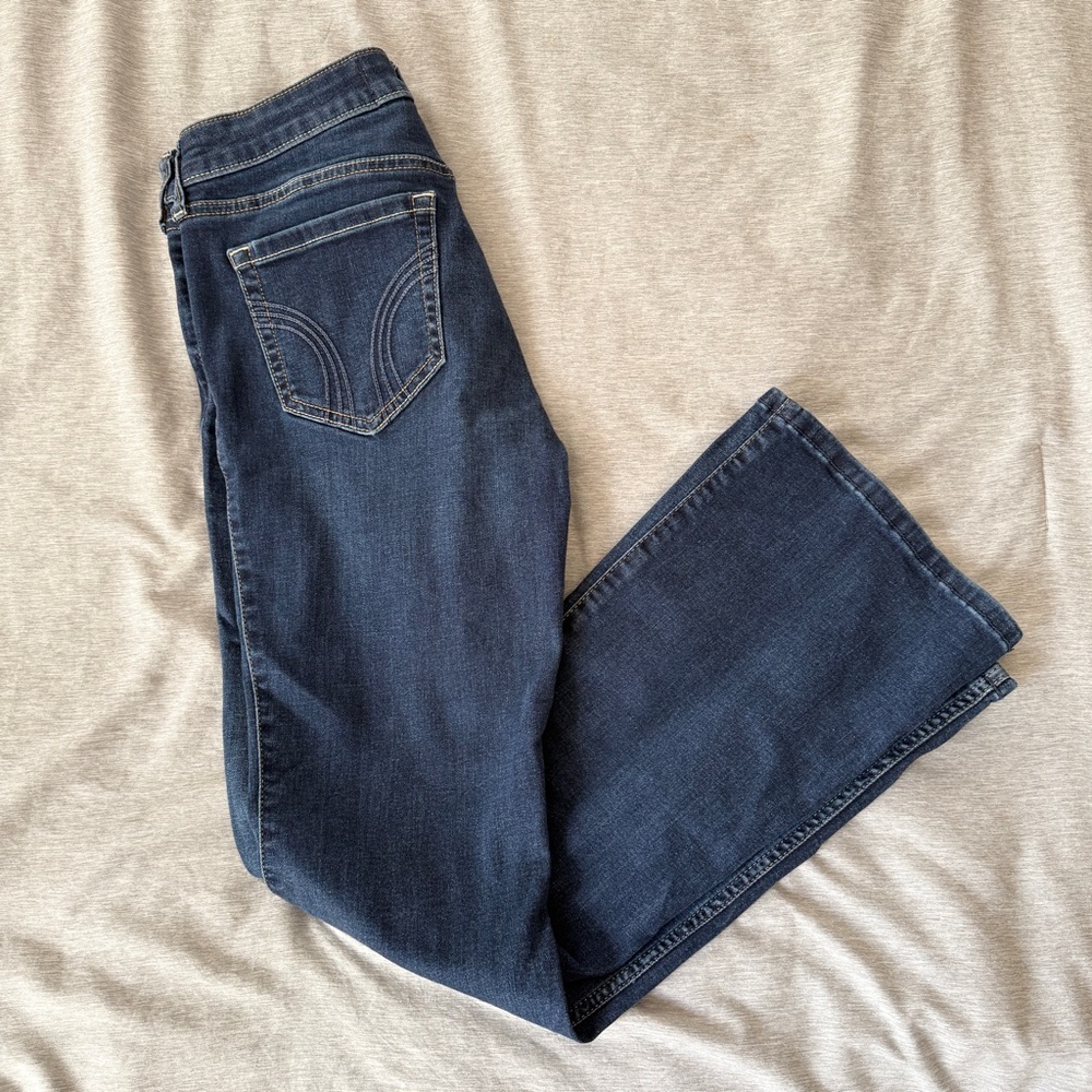 Hollister Mid-Rise Dark Wash Bootcut Jeans - Picture 4 of 8